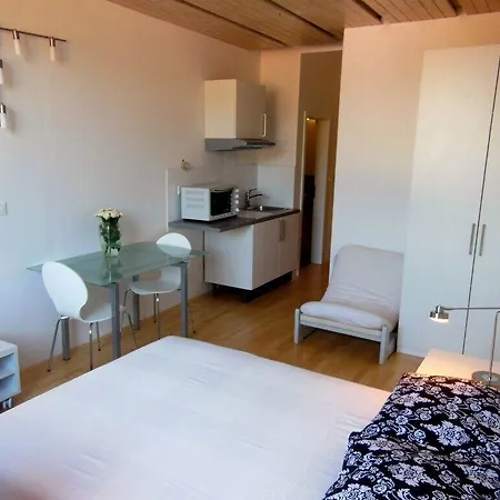Ai Apartment *