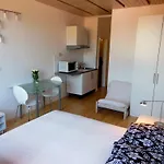 Ai Apartman *